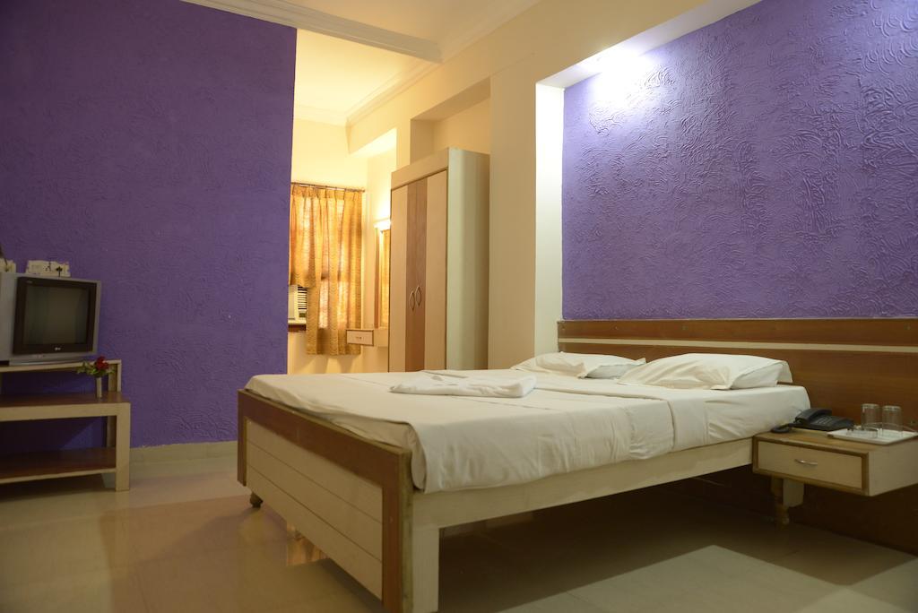 Hotel Sri Sai Krupa Hyderabad Rum bild