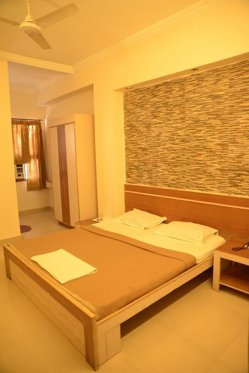 Hotel Sri Sai Krupa Hyderabad Rum bild