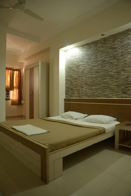 Hotel Sri Sai Krupa Hyderabad Rum bild