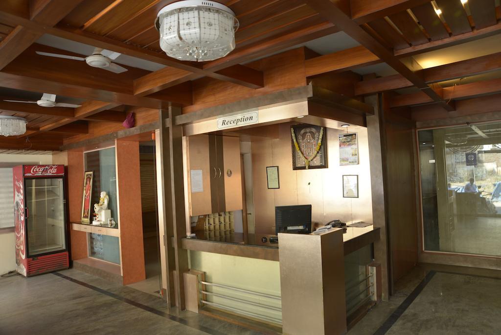Hotel Sri Sai Krupa Hyderabad Exteriör bild